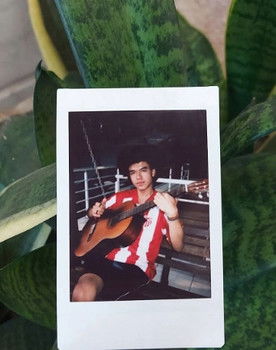 Daniel Borges as Guri