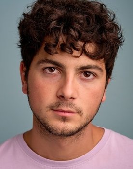 Florian Abboud as Steve Brudet