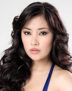 Giselle Calderón as 