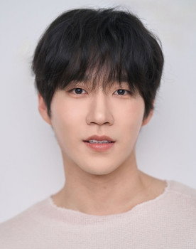 Kwak Geon-hee as Choi Myeong-jin