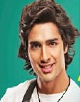 Aayush Kumar as Aarav