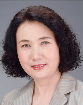 Jiang Baoying as 钱立英