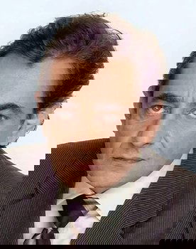 Antonis Kafetzopoulos as Tzoni Maniatis