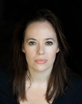 Asta Leigh as Mom