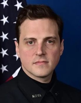 Daniel Hodges as 