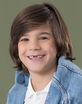 Bernardo Prado as Benjamin