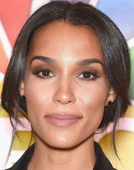 Brooklyn Sudano as Dana