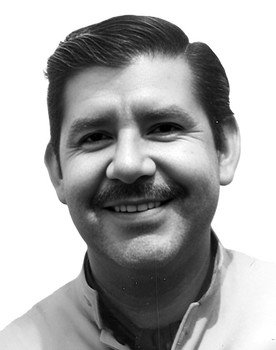 Jorge Martínez de Hoyos as General Salvador Alvarado