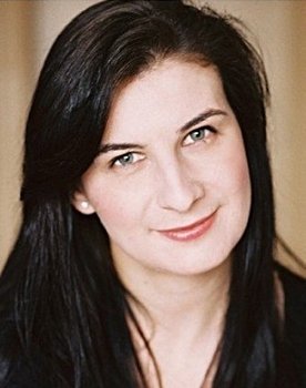 Sofia Stefou as Reporter