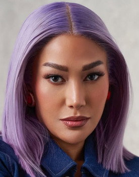 Farina Paucafranco as Yizelle
