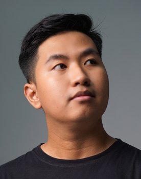 Nasrudin Mardiansyah as dr. Kadek Pratama, S.H.