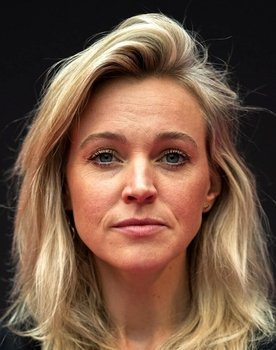 Loes Haverkort as Jip Hagen