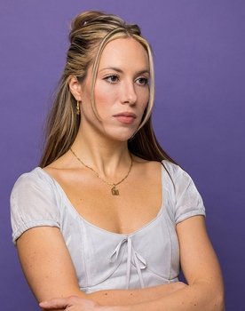 Olivia Stadler as Kate