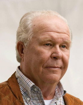 Ned Beatty as Insp. Victor Valiant