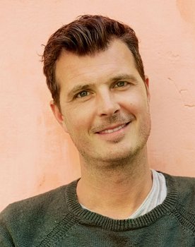 Pelle Hvenegaard as Host