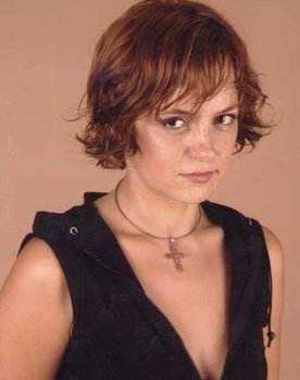 Mara Nicolescu as Miruna