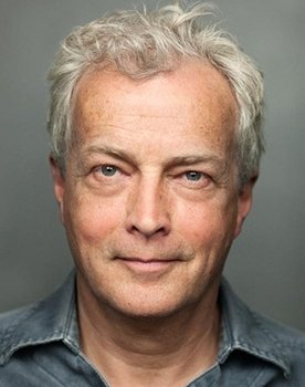 Andrew MacBean