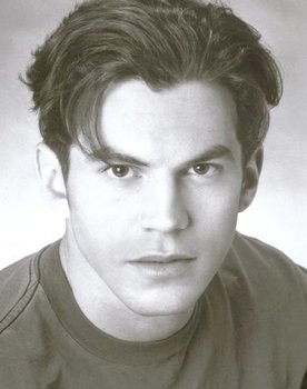 Harley Kaplan as Steve