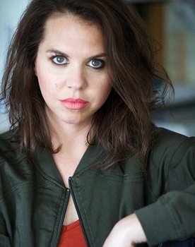 Ketryn Porter as Bets