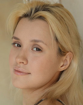 Angel Jolie