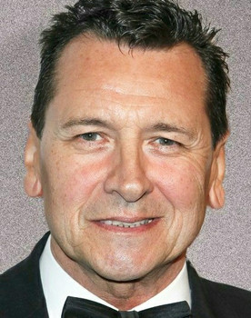 Mark Lindsay Chapman as Nick Hopewell