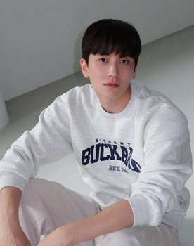 김흥준 as Kyu-Sung
