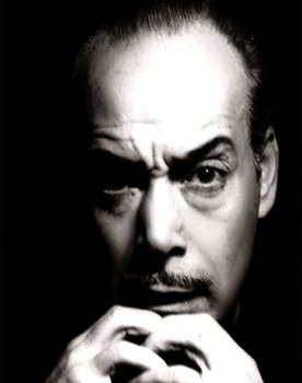 Narciso Ibáñez Menta as The Professor