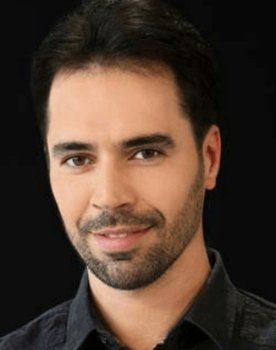 Alp Sunaoğlu as Alp