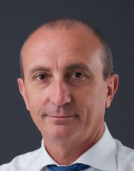 Stefano Martinenghi as Steve