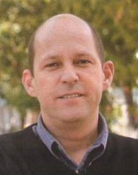 Alberto Valdiri as Alvaro