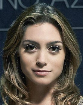 Juliana Schalch as Camila