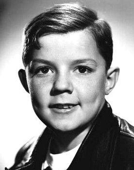 Lanny Rees as Horace