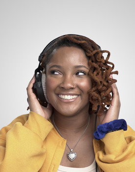 LaKira Porter as Sarah Kazner (voice)
