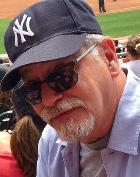 Dennis T. Benatar as Phil