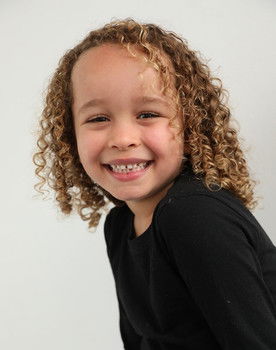 Gia Capouya as Milly