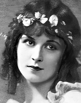Anne Cornwall as Mary Haynes, The Girl