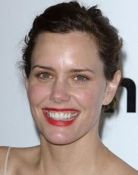 Ione Skye