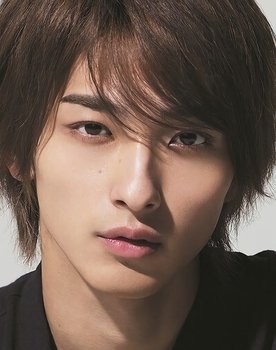 Ryusei Yokohama as Hajime Hinata