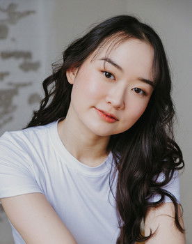 Angela Son
