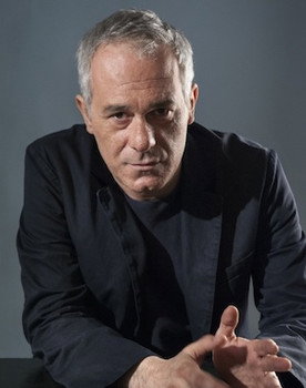 Giuseppe Gaiani as Lanfranco Mare