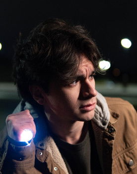 Jeshua Hamel as Victim