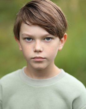 Philipp Sokolov as Hunter's Son