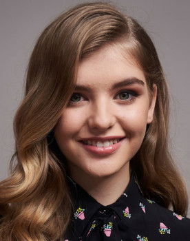 Lyliana Wray as Angel