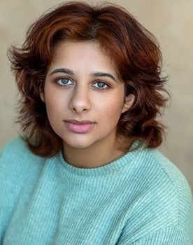 Safiyya Ingar as Samira