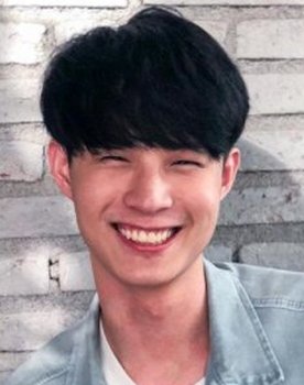 Ken Lertsittichai as Kong/Kla