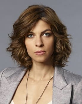 Natalia Tena as Joan