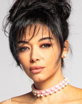 Christina Stefanidi as Βάσια