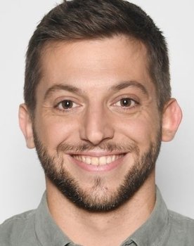Paul Larrouturou