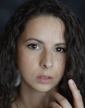 Emma Chaibedra