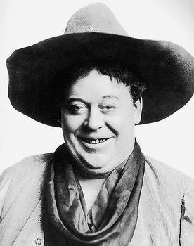 Macklyn Arbuckle as 